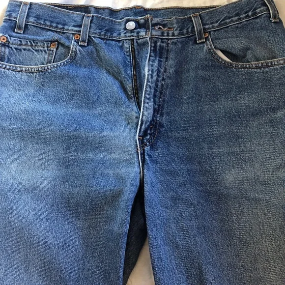 Vintage Levi’s Mom Jeans | W38 L31 - Picture 3 of 4